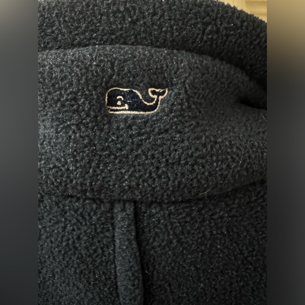 Vineyard Vines Martha’s Vineyard vest. - Picture 7 of 9